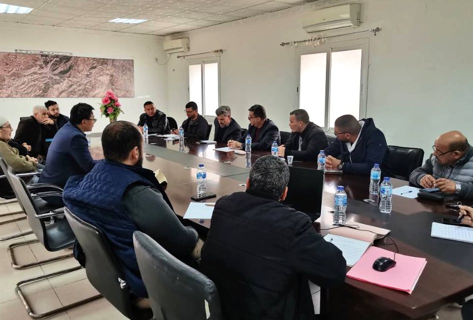 Director of the Expressway Department of the Ministry of Infrastructure and Public Works of Algeria conducted research on the Algeria project of the Second Company